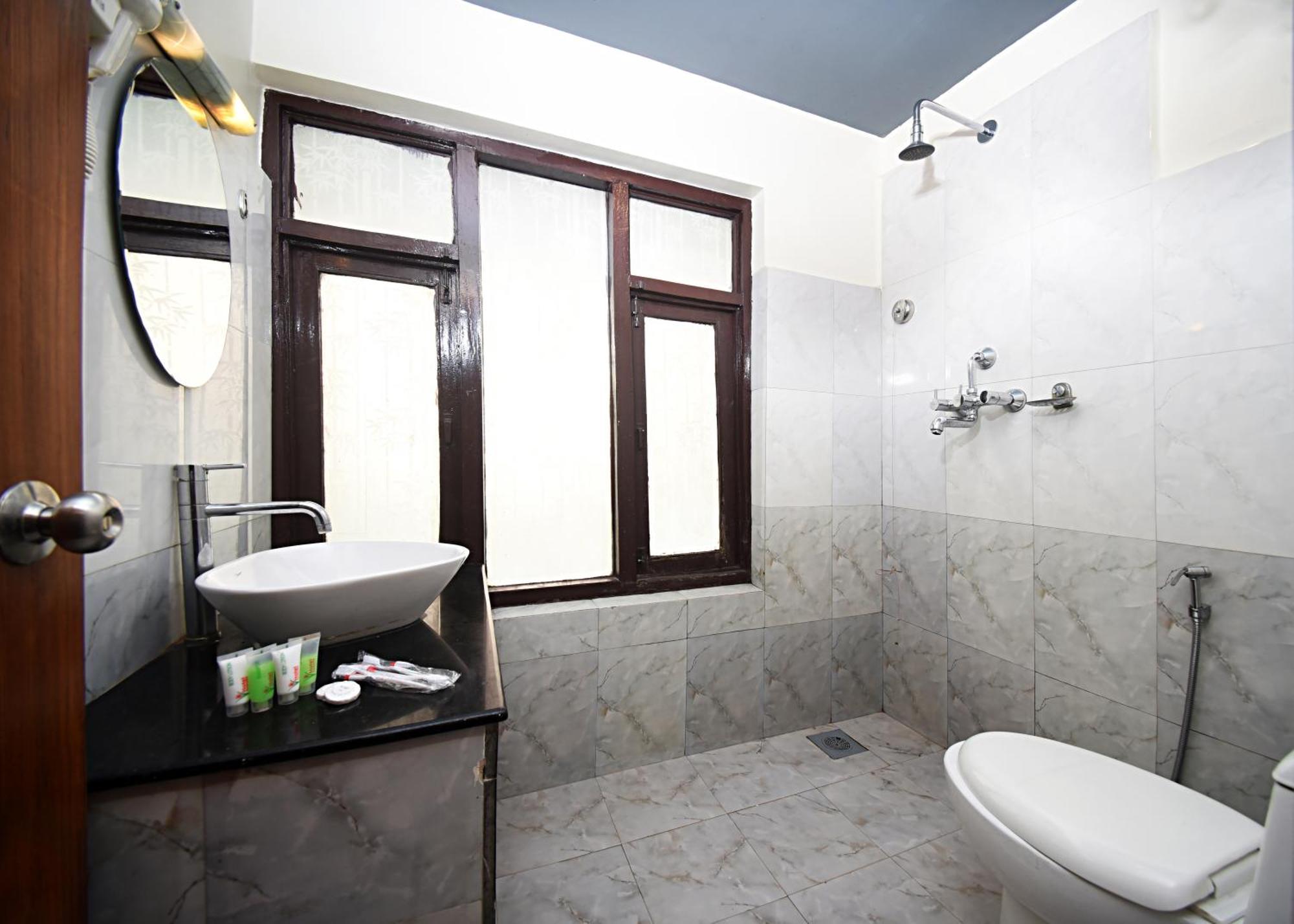 Hotel Amaryllis กาฐมาณฑุ ภายนอก รูปภาพ